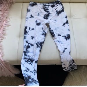 Nike XS Tye die leggings